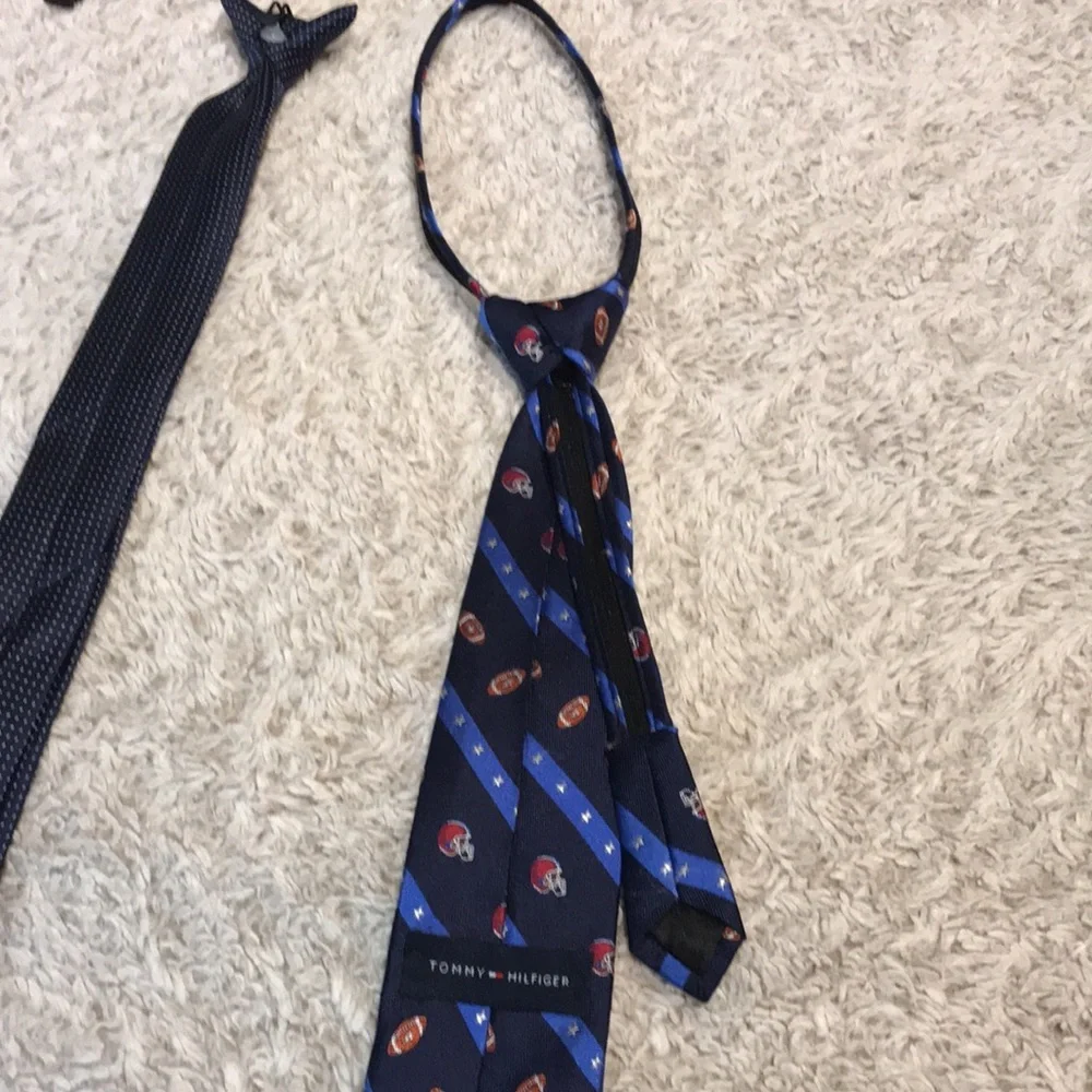 3 young boys ties.